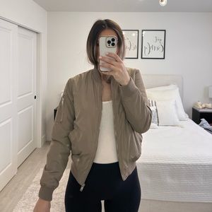 Woman’s New Look bomber jacket